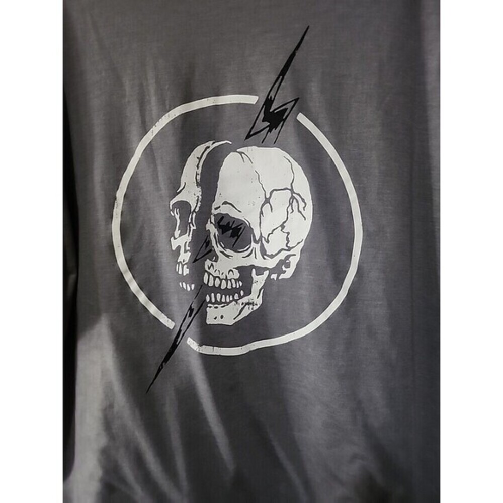 New Shok Skull Lightning bolt Men T-Shirt Streetwear Grunge Excellent B7‎ Large